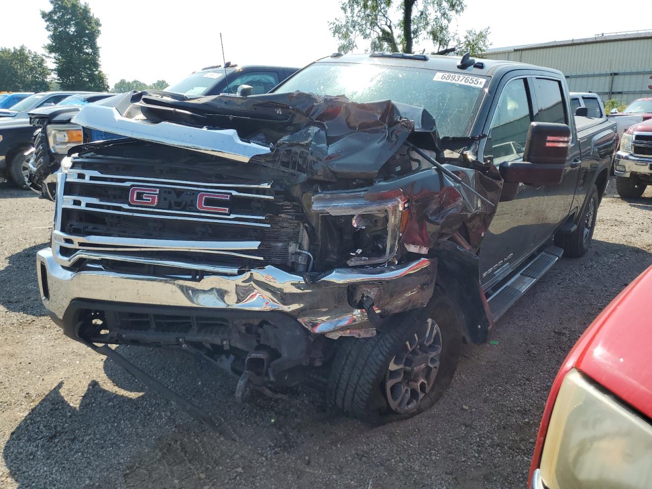 2022 GMC Sierra 3500HD SLE, VIN 1GT49TEY4NF317050 — Front end