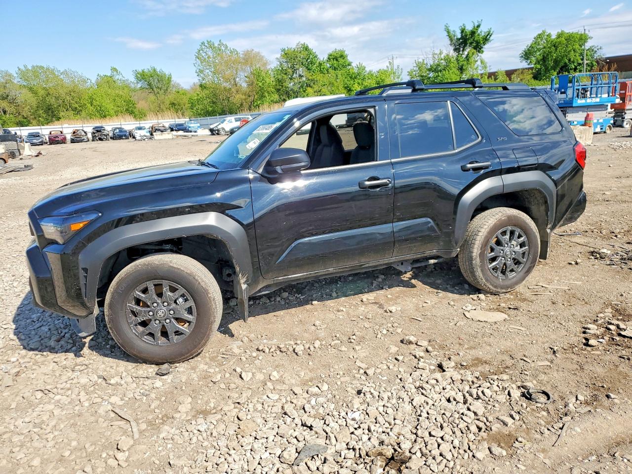 2025 Toyota 4Runner SR5, VIN JTEVA5AR8S5008295 — Rear end