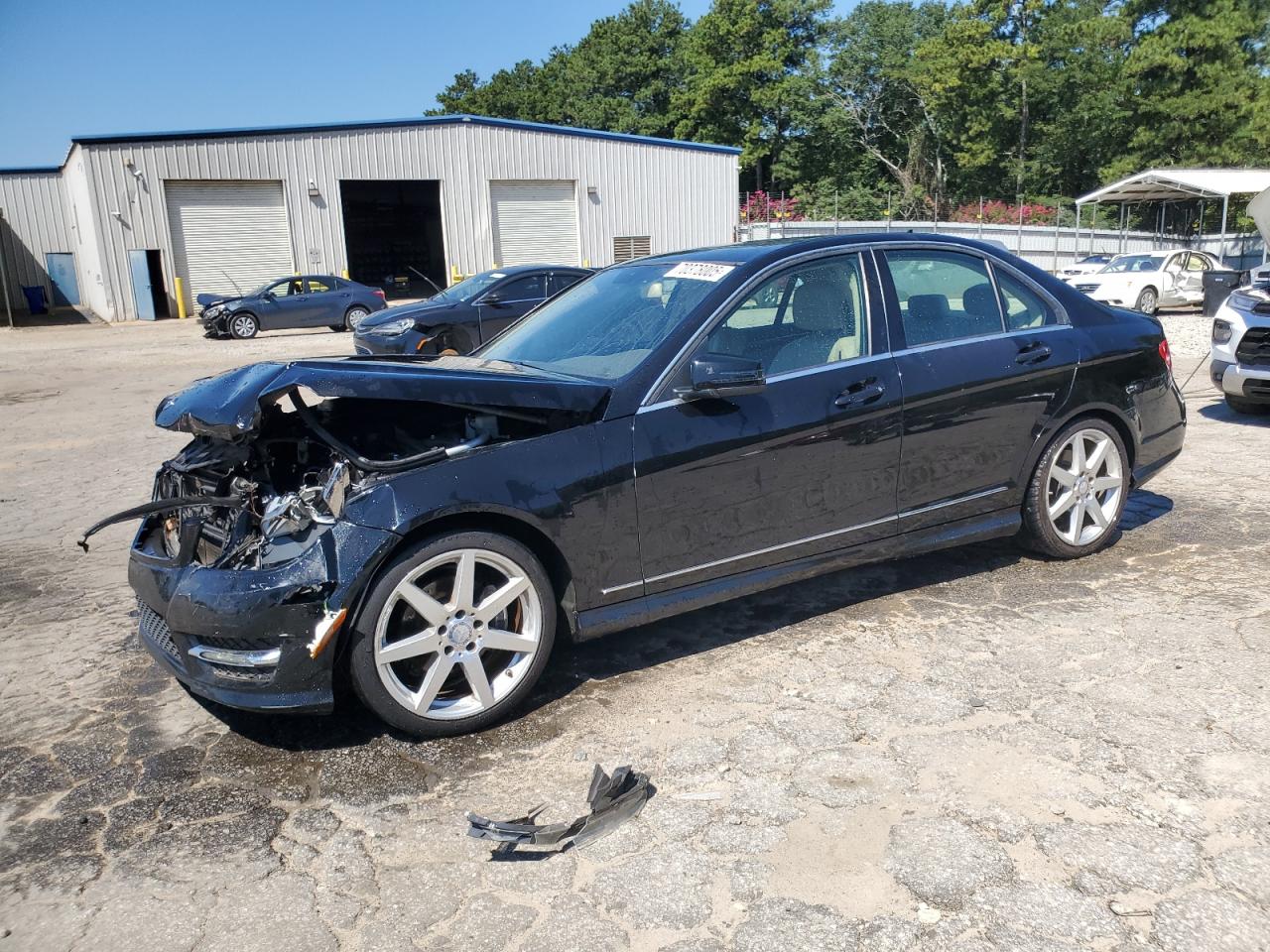 2014 Mercedes-Benz C 250 Luxury, VIN WDDGF4HB3EA933053 — Front end