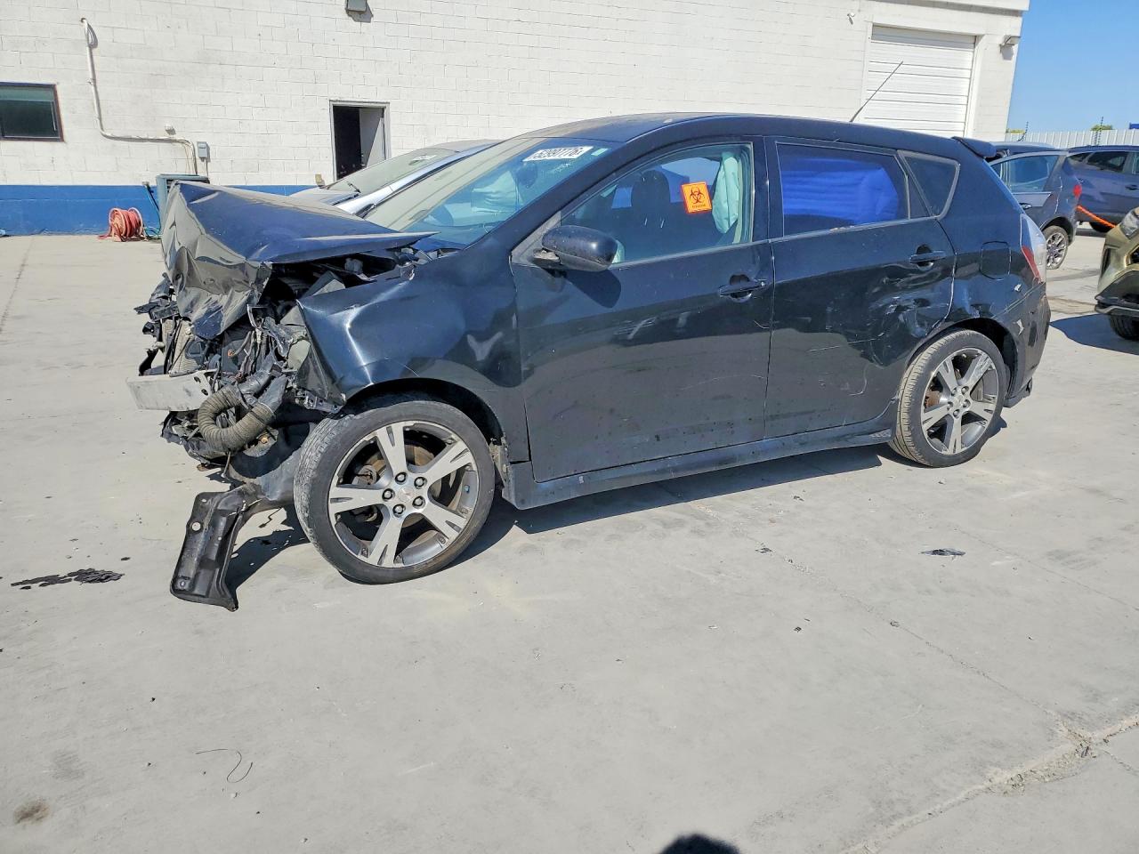 2009 Pontiac Vibe GT, VIN 5Y2SR67099Z438094 — Front end