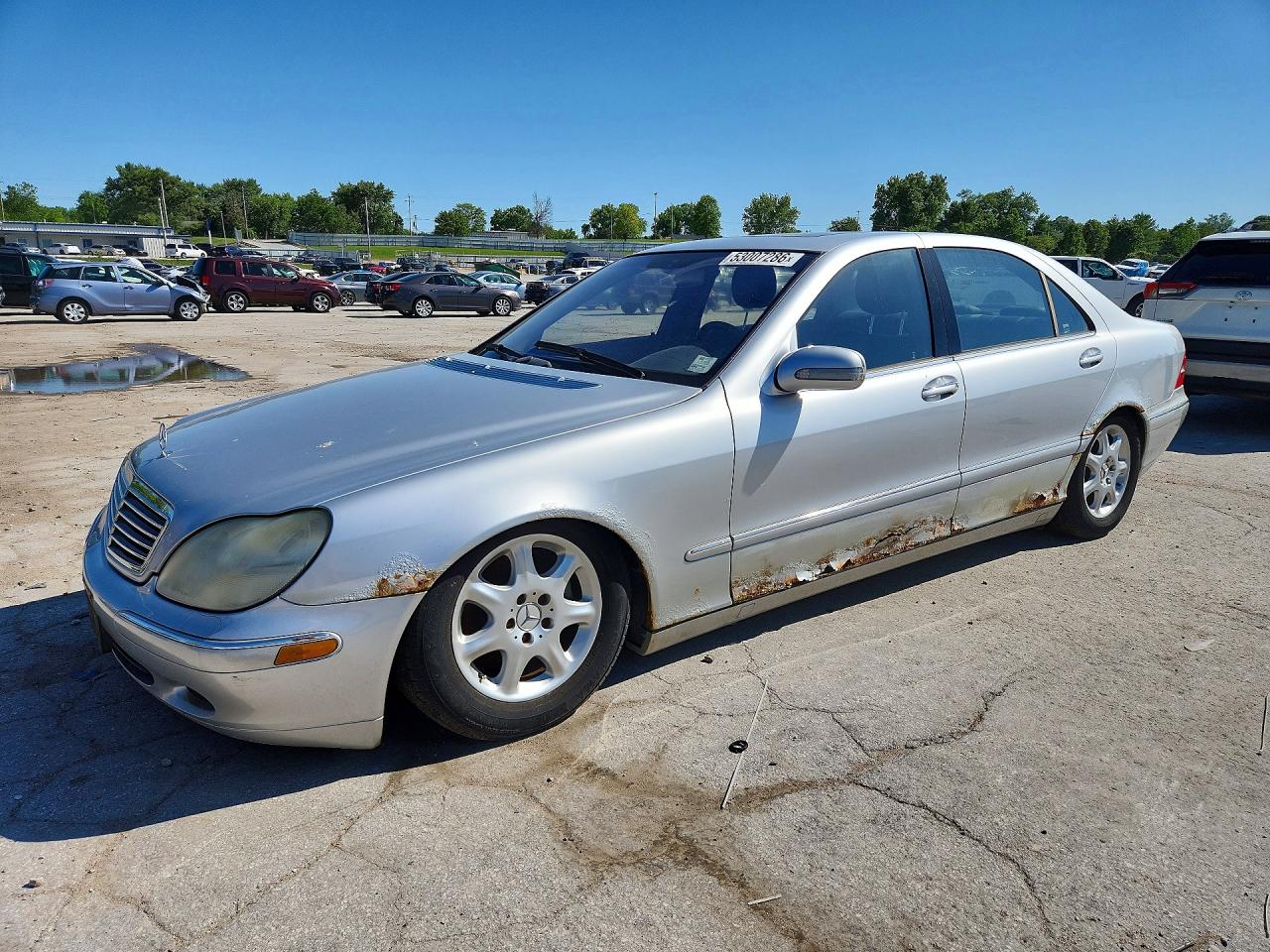 2002 Mercedes-Benz S 500, VIN WDBNG75J22A235619 — Normal wear