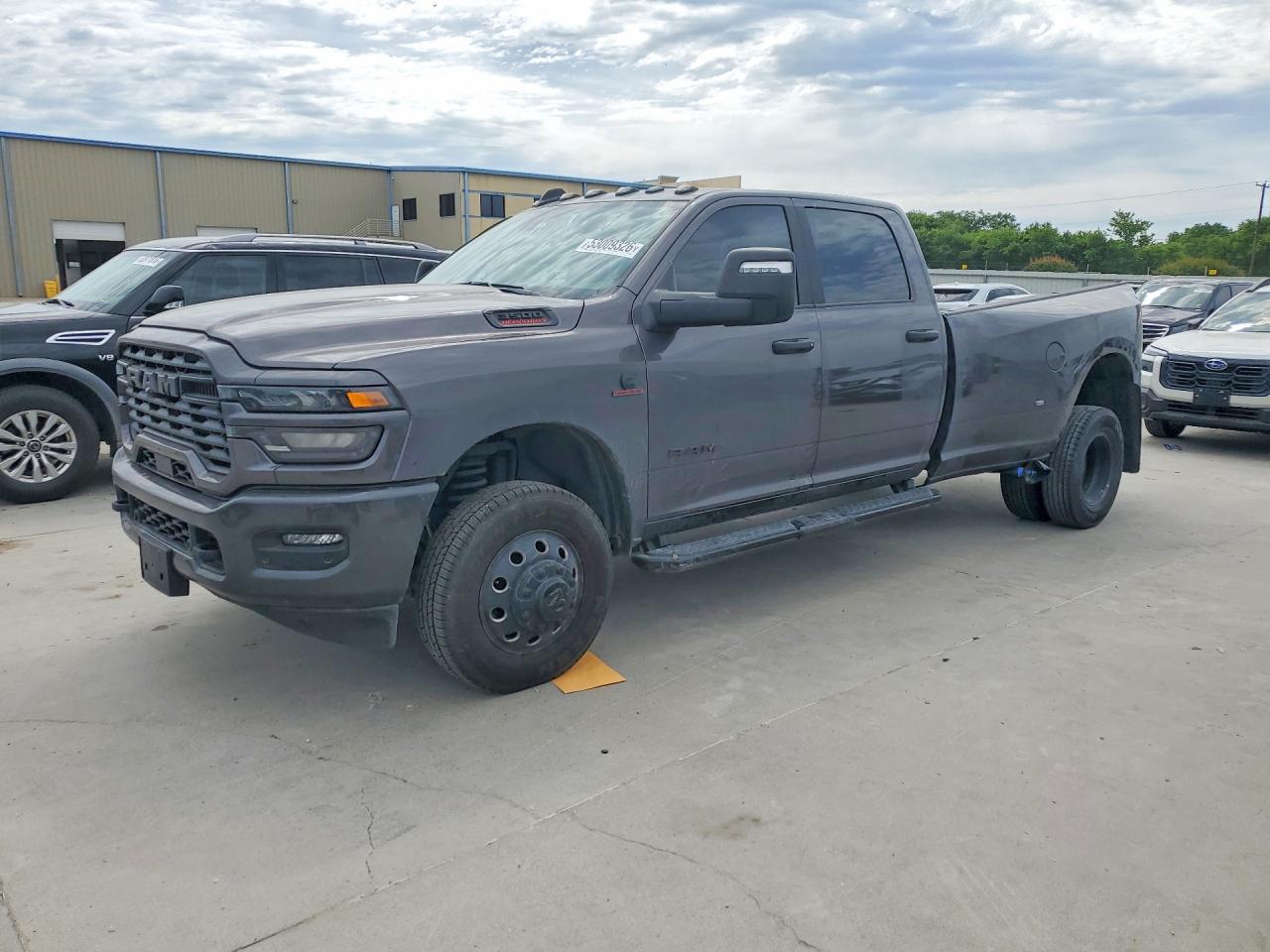 2026 Ram 3500 Big Horn, VIN 3C63RRHL2TG151290 — Rear end