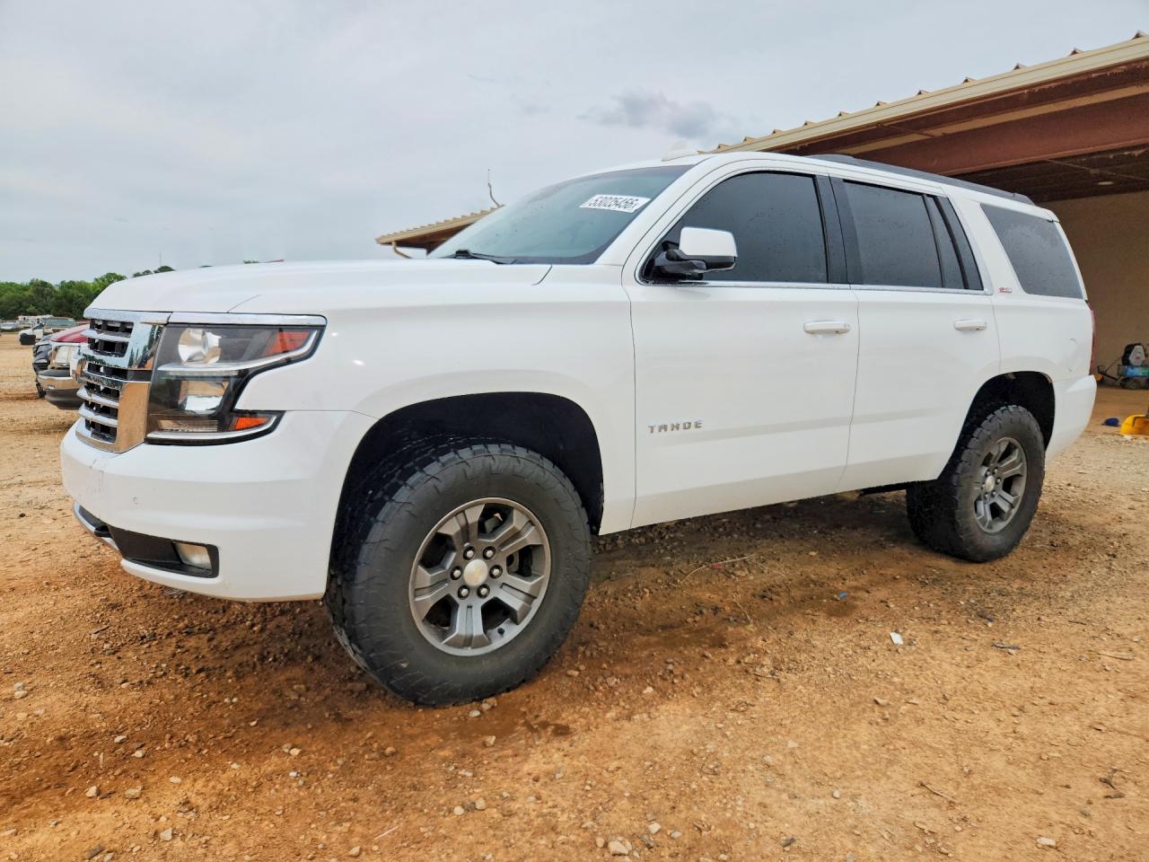2017 Chevrolet Tahoe LT, VIN 1GNSKBKC9HR340431 — Minor dents and scratches