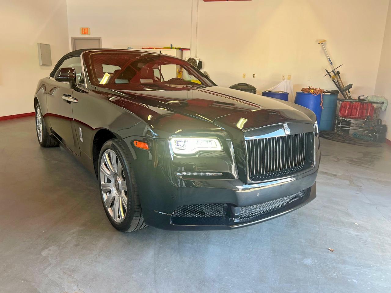 2017 Rolls-Royce Dawn, VIN SCA666D51HU107216 — Normal wear