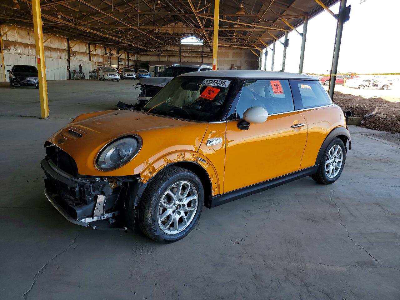 2014 MINI Hardtop S, VIN WMWXM7C55ET985563 — Front end