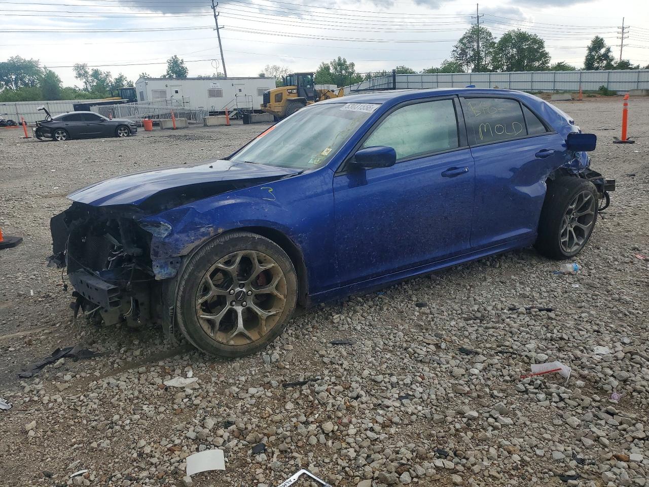 2018 Chrysler 300 S, VIN 2C3CCABT8JH177186 — Зад