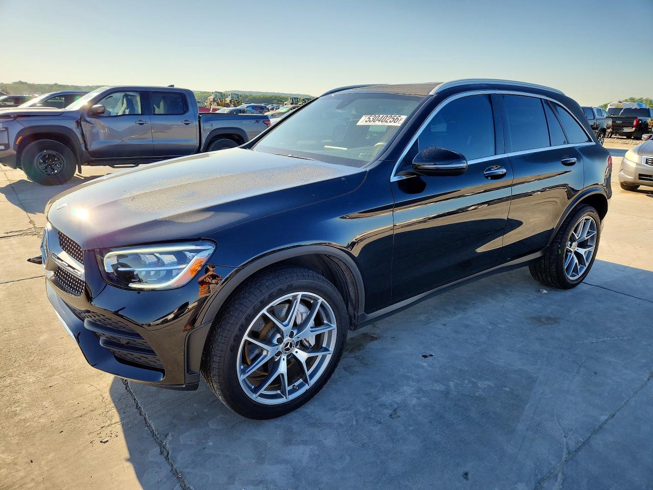 2020 Mercedes-Benz GLC 300, VIN W1N0G8EB8LF833690 — Front end