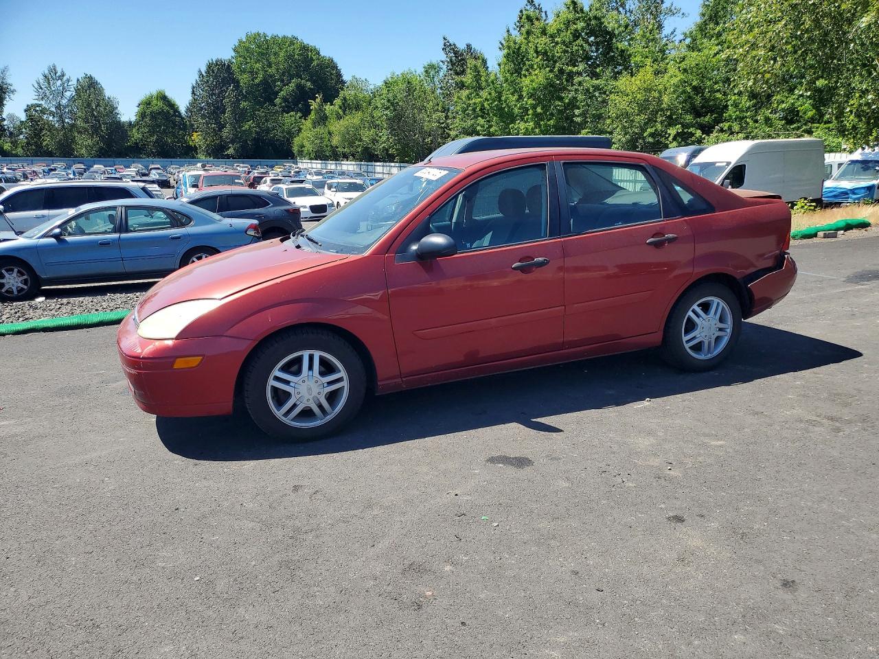 2002 Ford Focus SE, VIN 1FAFP34PX2W349252 — Зад
