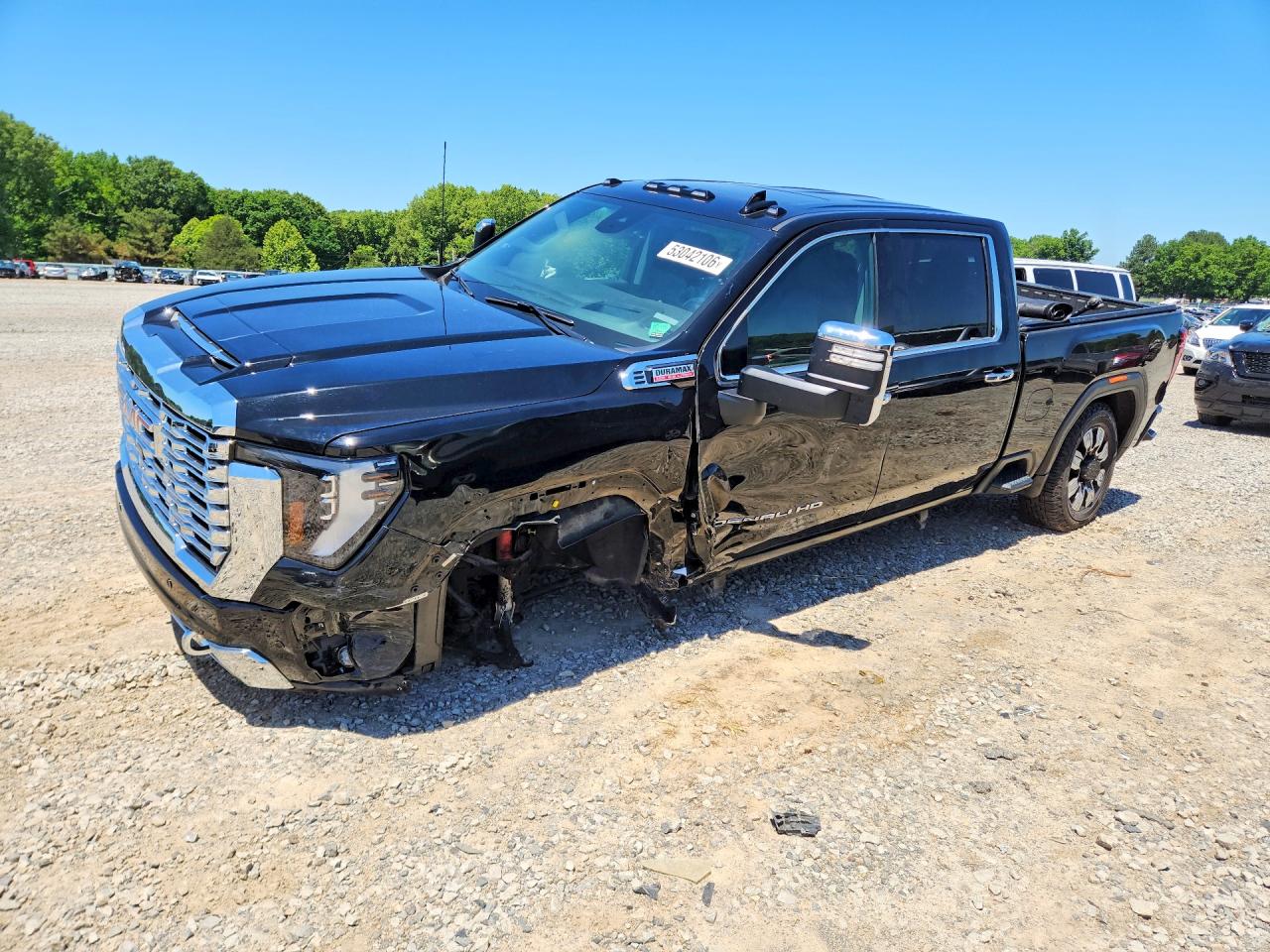 2024 GMC Sierra 2500HD Denali, VIN 1GT49REY0RF259270 — Front end