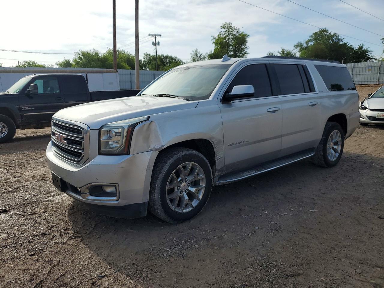 2016 GMC Yukon XL SLE, VIN 1GKS1FKC1GR245304 — Side