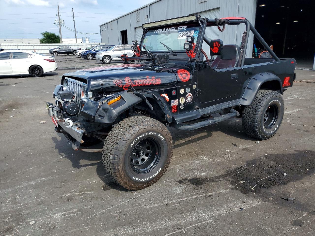 1993 Jeep Wrangler, VIN 1J4FY29S2PP249379 — Front end