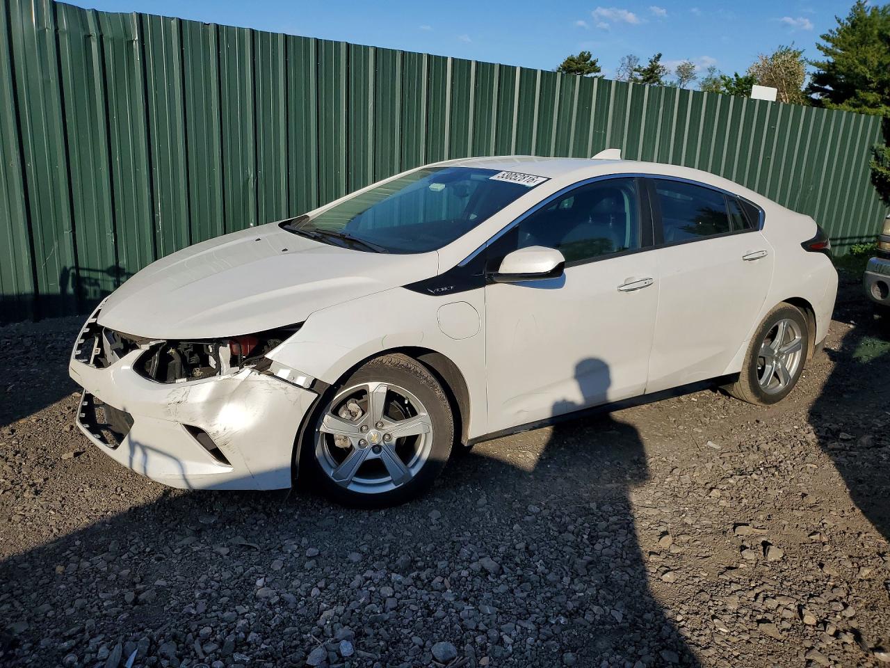 2017 Chevrolet Volt LT, VIN 1G1RC6S58HU120345 — Front end