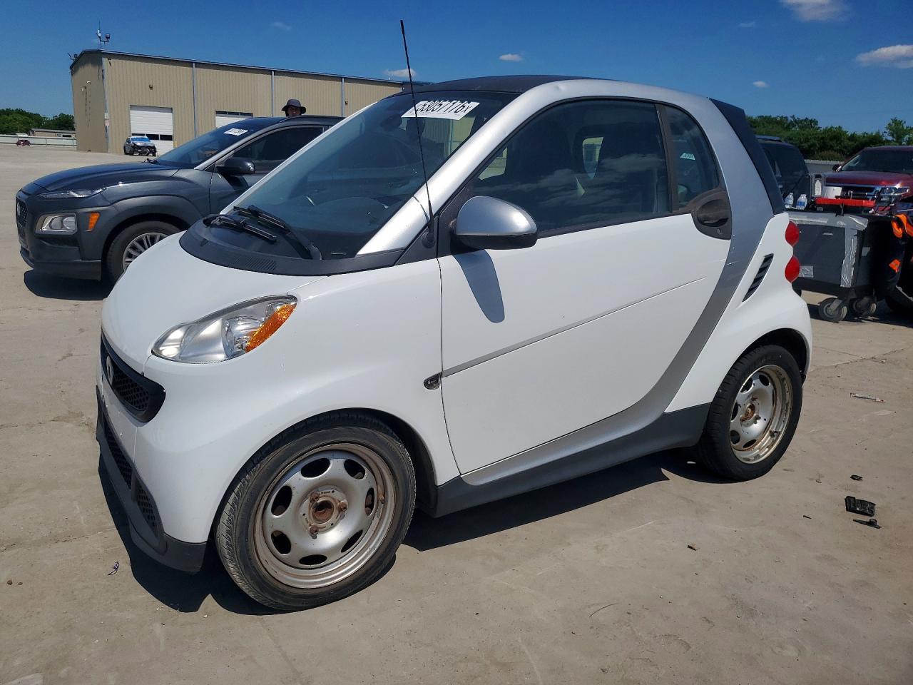 2015 Smart fortwo Passion, VIN WMEEJ3BA1FK799182 — Механическое