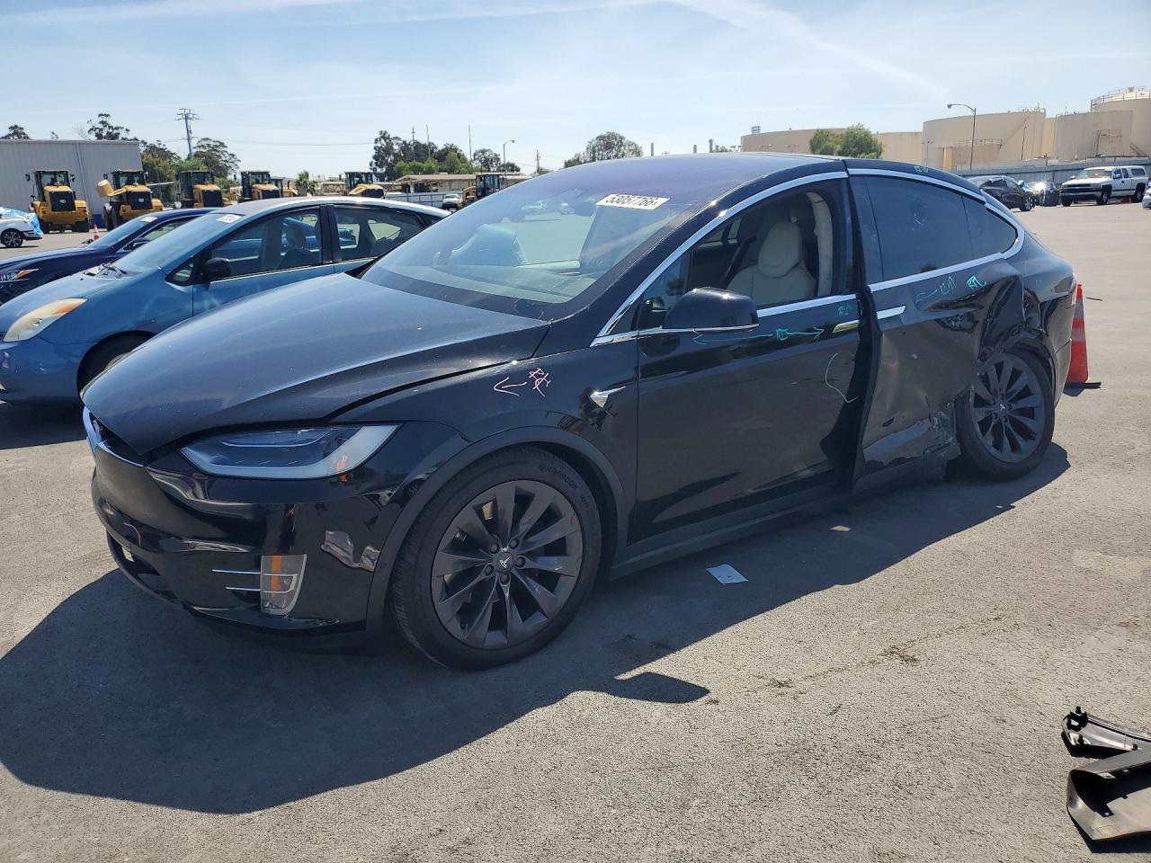 2019 Tesla Model X 75D, VIN 5YJXCBE23KF160549 — Rear end