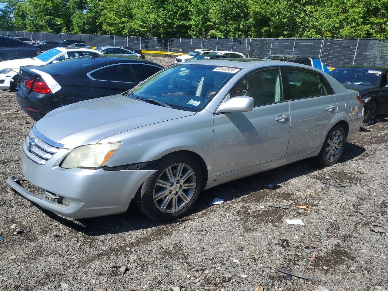 2006 Toyota Avalon Limited, VIN 4T1BK36B06U126420 — Side