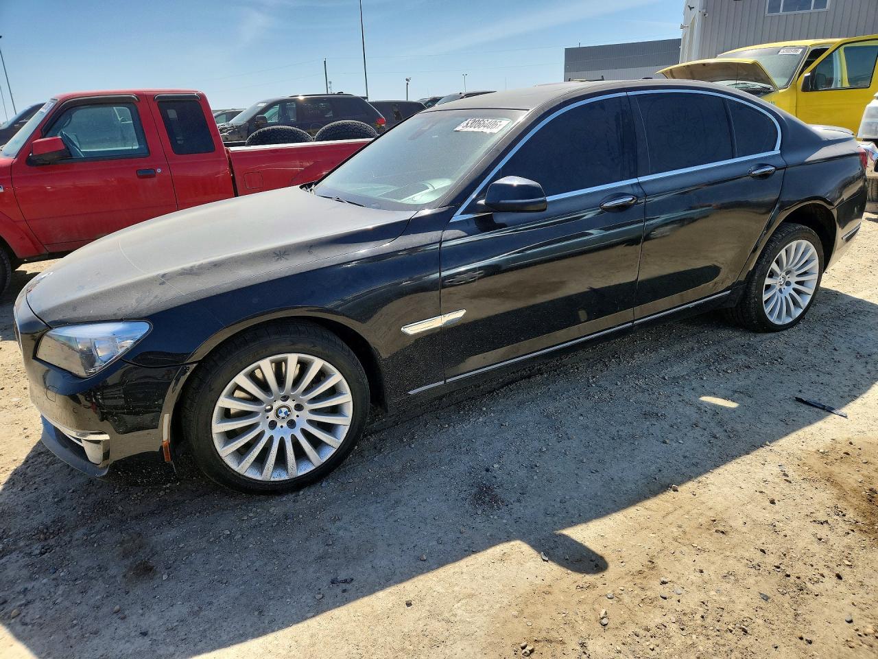 2013 BMW 7 Series 750i xDrive, VIN WBAYB6C53DC998363 — Minor dents and scratches