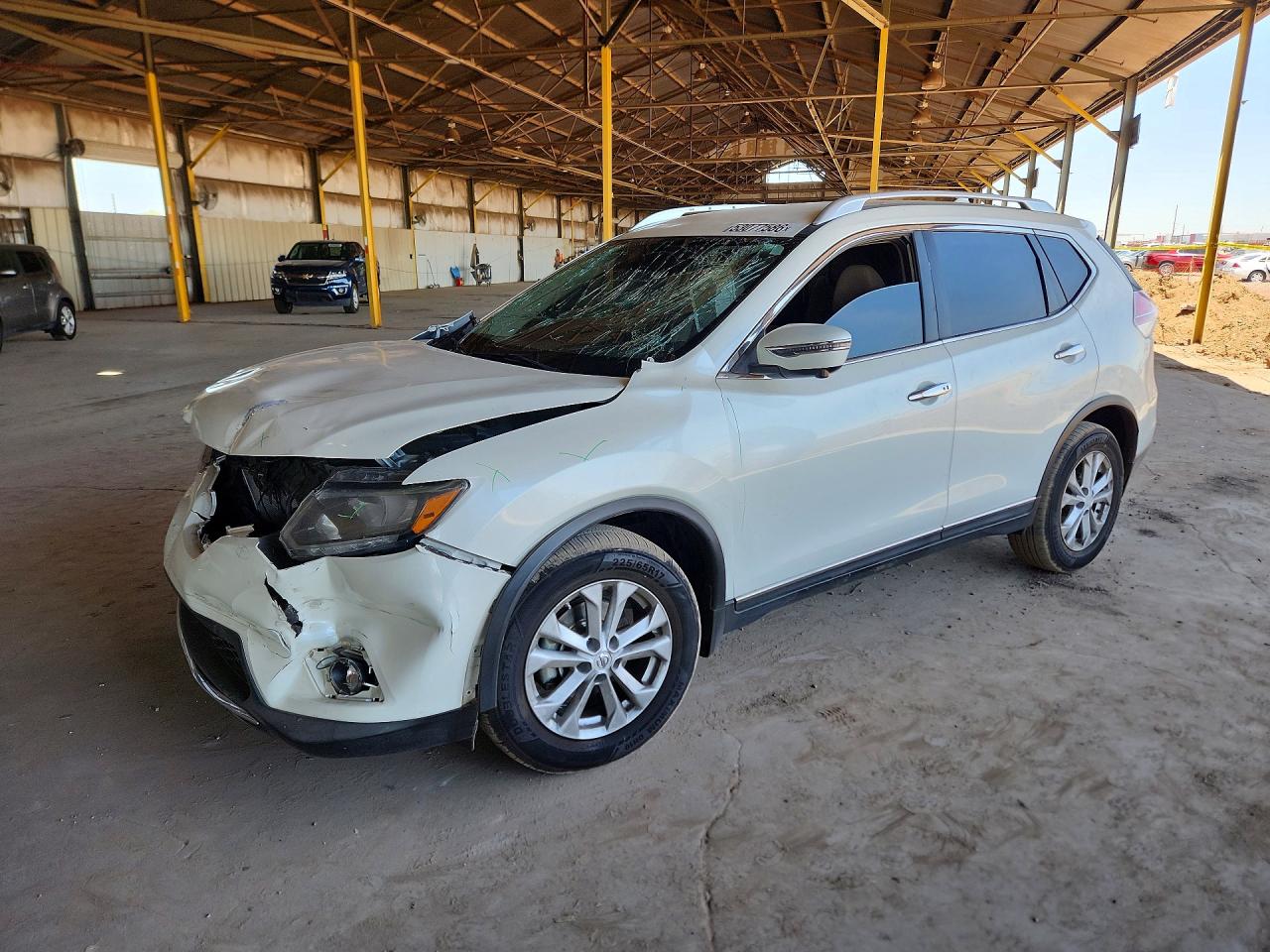 2016 Nissan Rogue SV, VIN KNMAT2MT3GP717893 — Front end