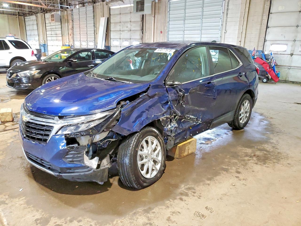 2022 Chevrolet Equinox LT, VIN 3GNAXKEVXNL269379 — Side