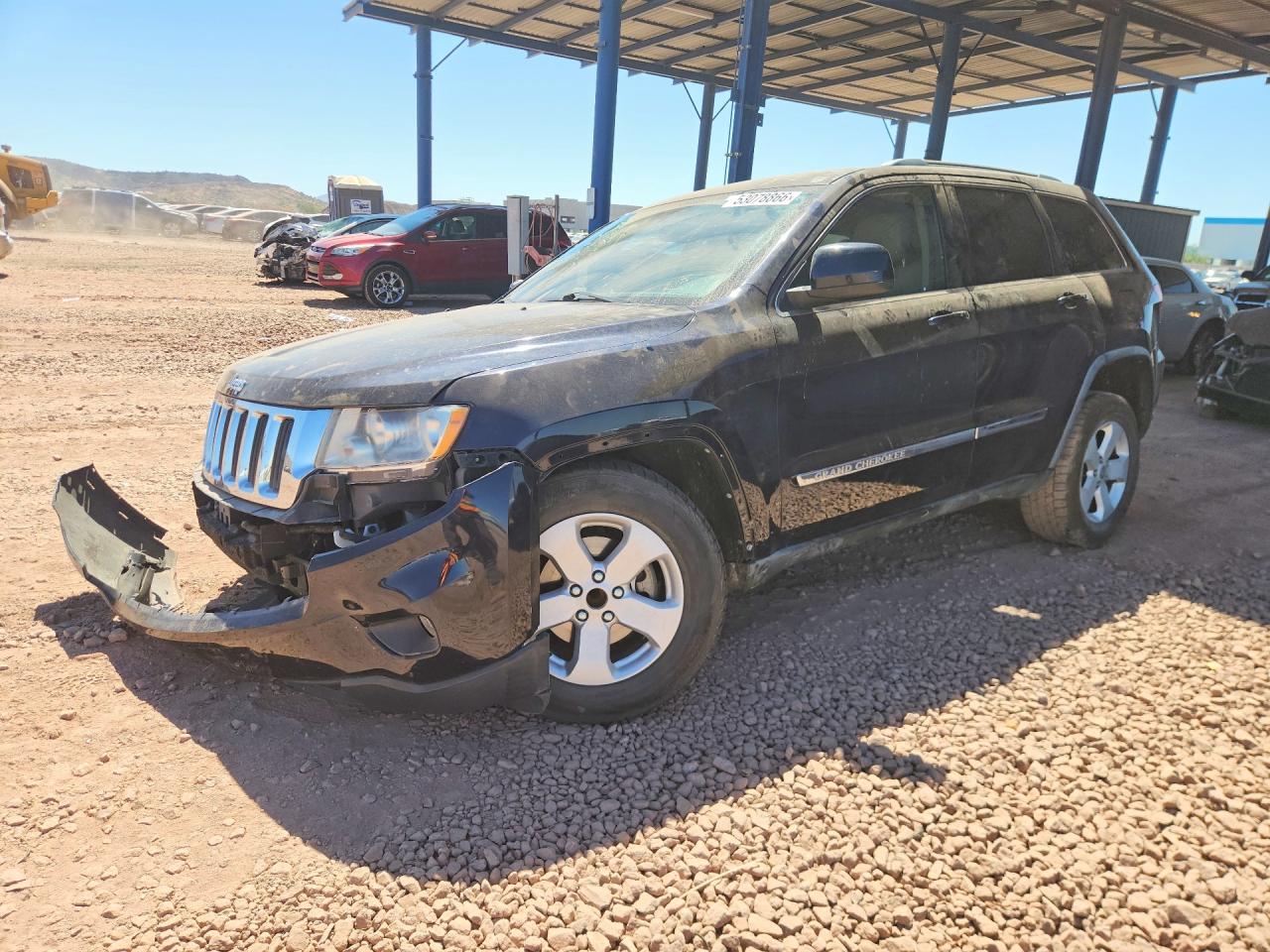2011 Jeep Grand Cherokee Laredo, VIN 1J4RS4GG4BC704256 — Front end