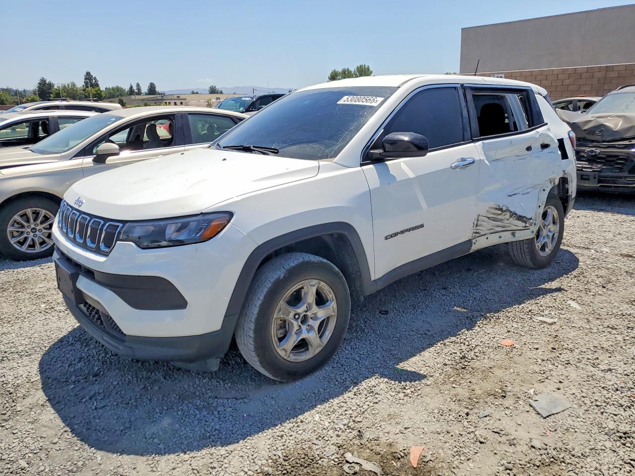 2022 Jeep Compass Sport, VIN 3C4NJDAB7NT202662 — Side