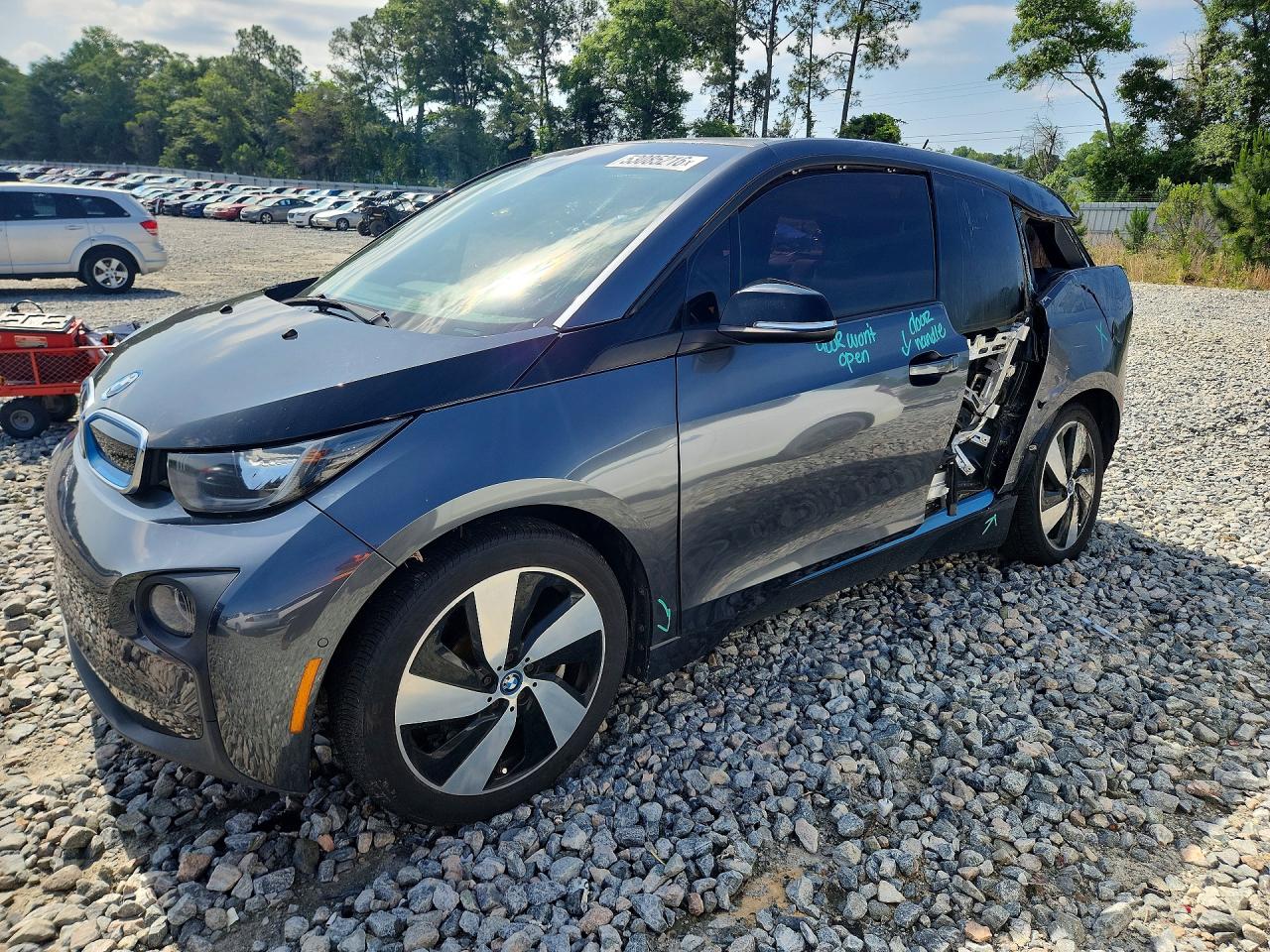2016 BMW i3, VIN WBY1Z4C5XGV508867 — Бок
