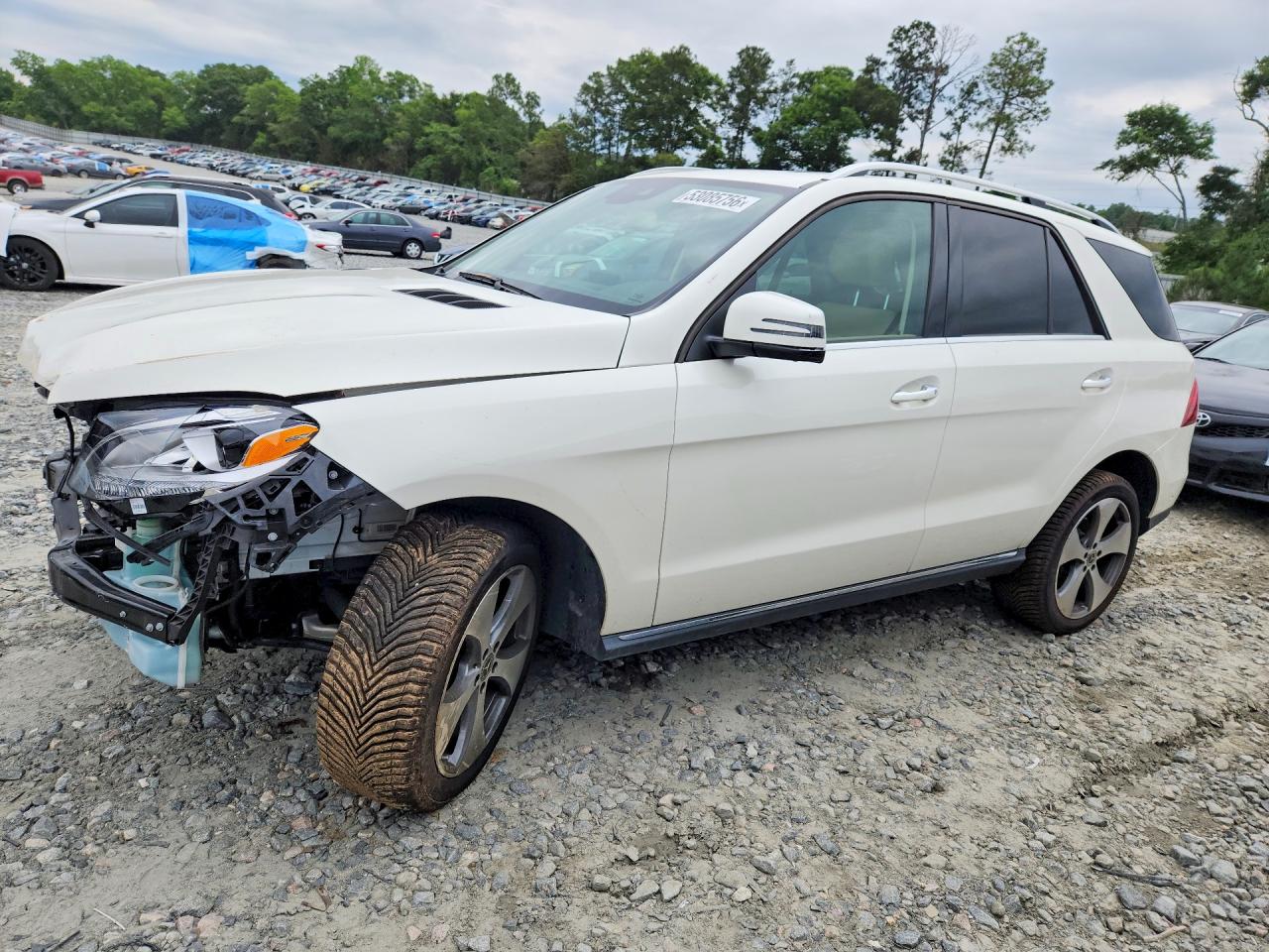 2018 Mercedes-Benz GLE 350, VIN 4JGDA5HBXJB052013 — Front end