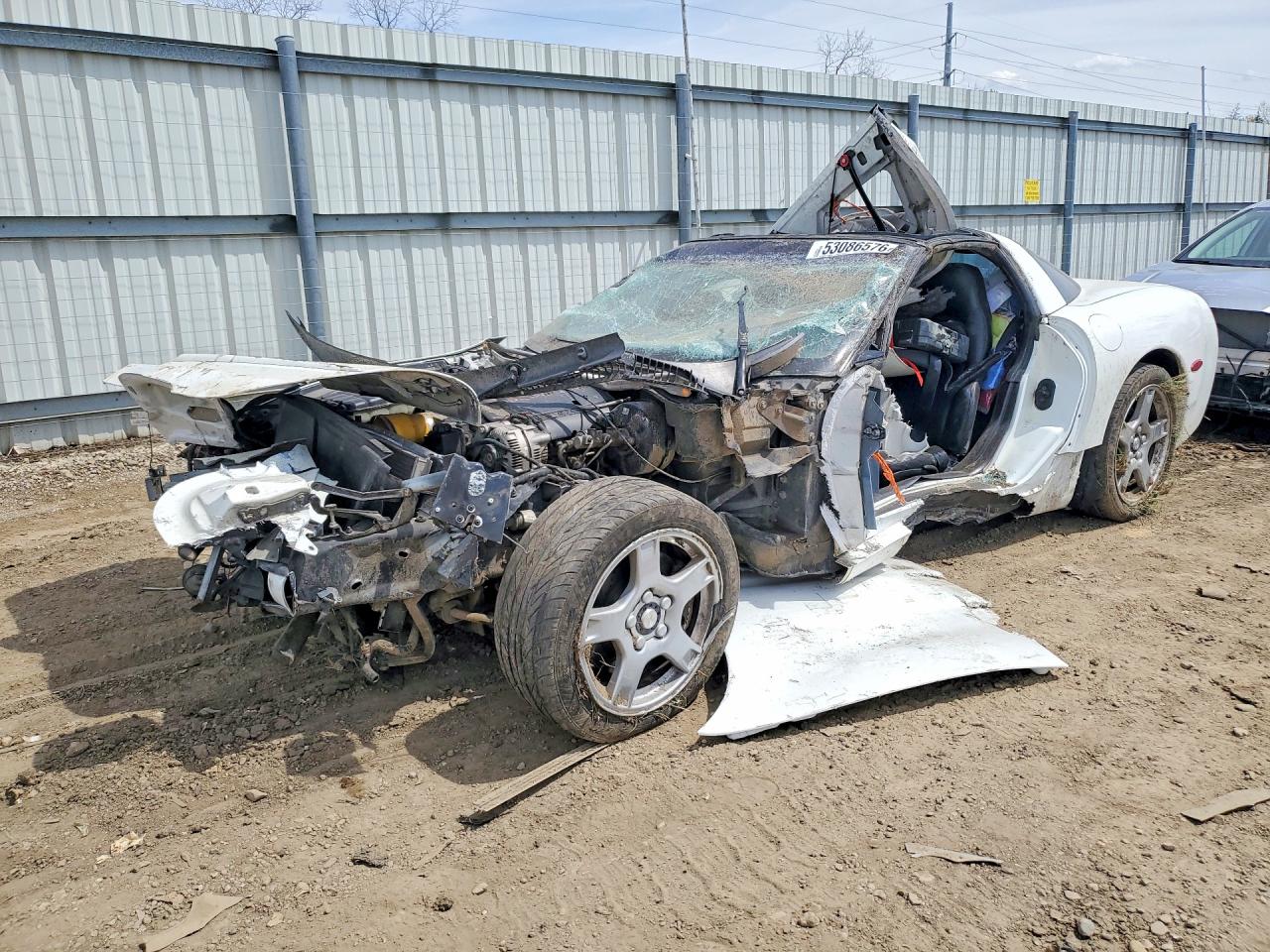 1999 Chevrolet Corvette, VIN 1G1YY22GXX5115454 — Front end