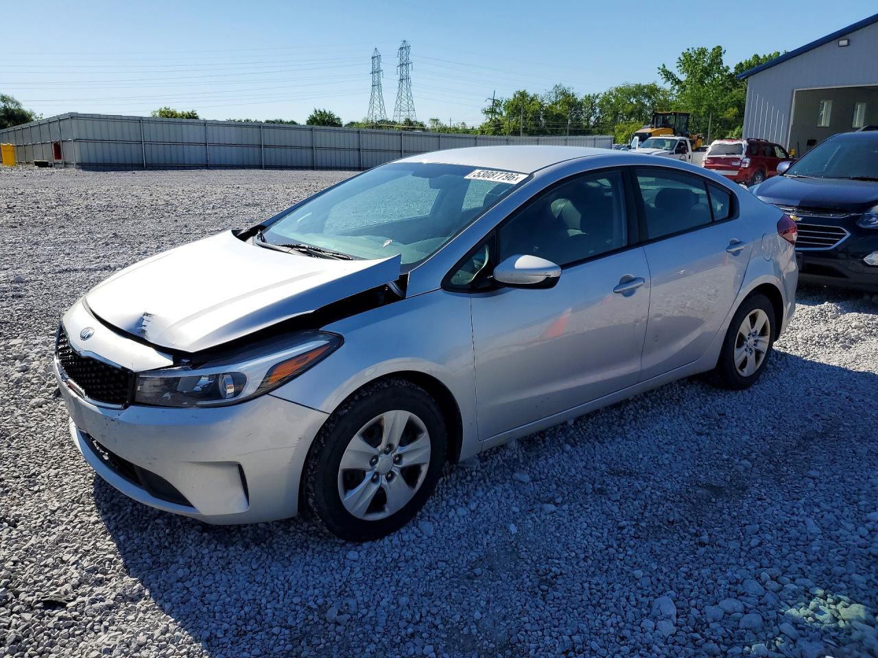 2017 Kia Forte LX, VIN 3KPFK4A78HE084773 — Front end