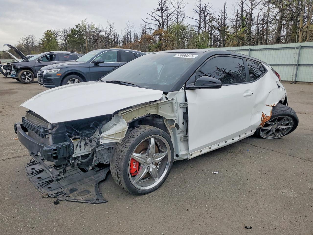 2021 Hyundai Veloster, VIN KMHT36AH6MU010389 — Зад