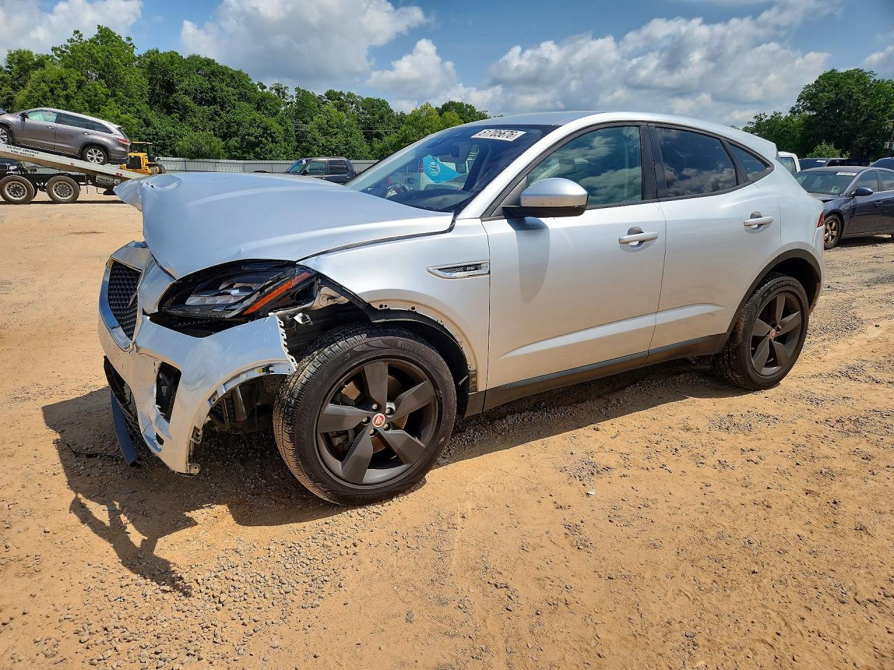 2019 Jaguar E-Pace SE, VIN SADFP2FX0K1Z39334 — Front end