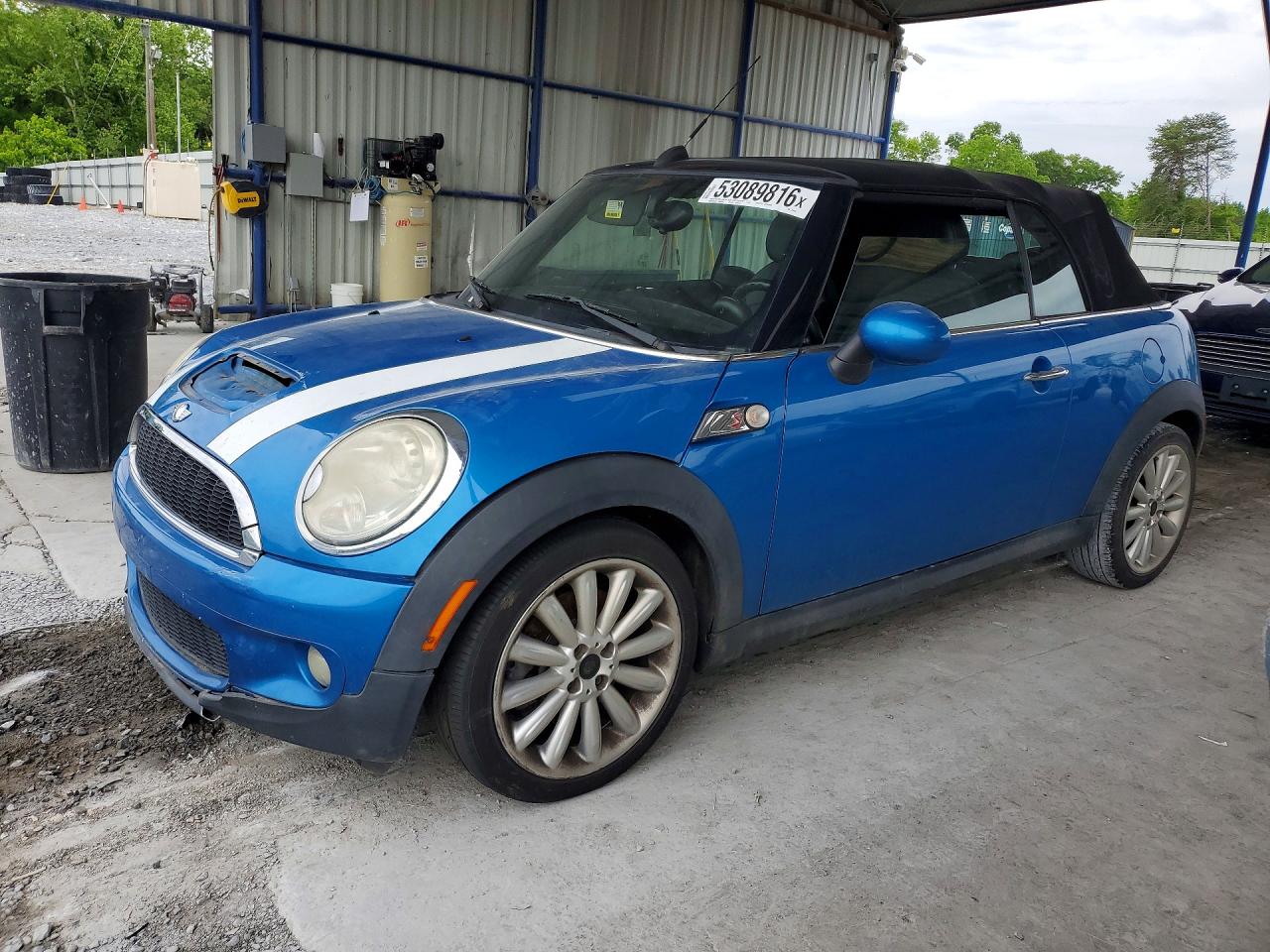 2010 MINI Convertible S, VIN WMWMS3C54ATZ84920 — Перед