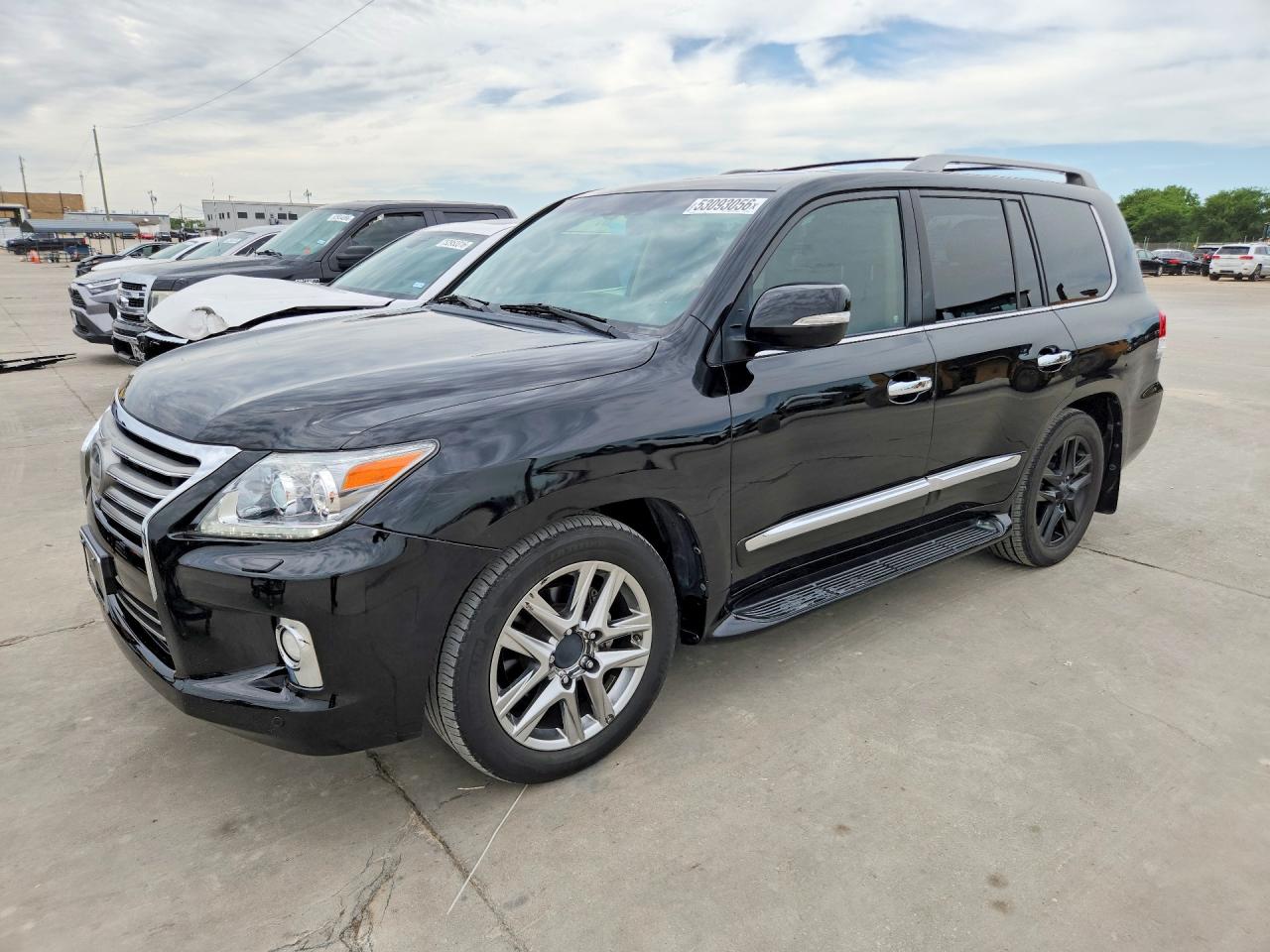 2015 Lexus LX 570, VIN JTJHY7AX7F4169494 — Normal wear