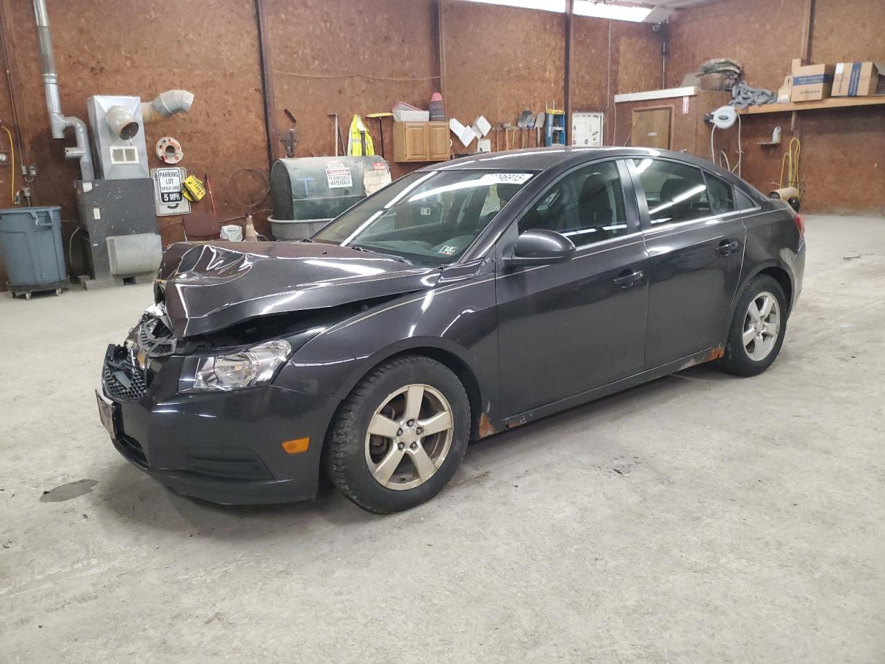 2014 Chevrolet Cruze 1LT, VIN 1G1PC5SBXE7307216 — Front end