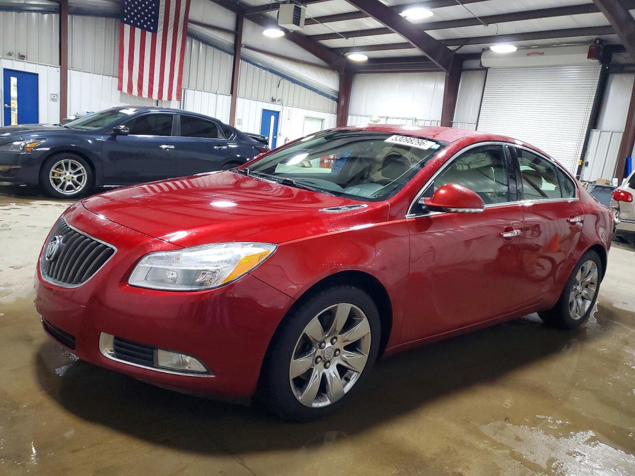 2012 Buick Regal Turbo Premium 1, VIN 2G4GS5EV0C9209822 — Бок