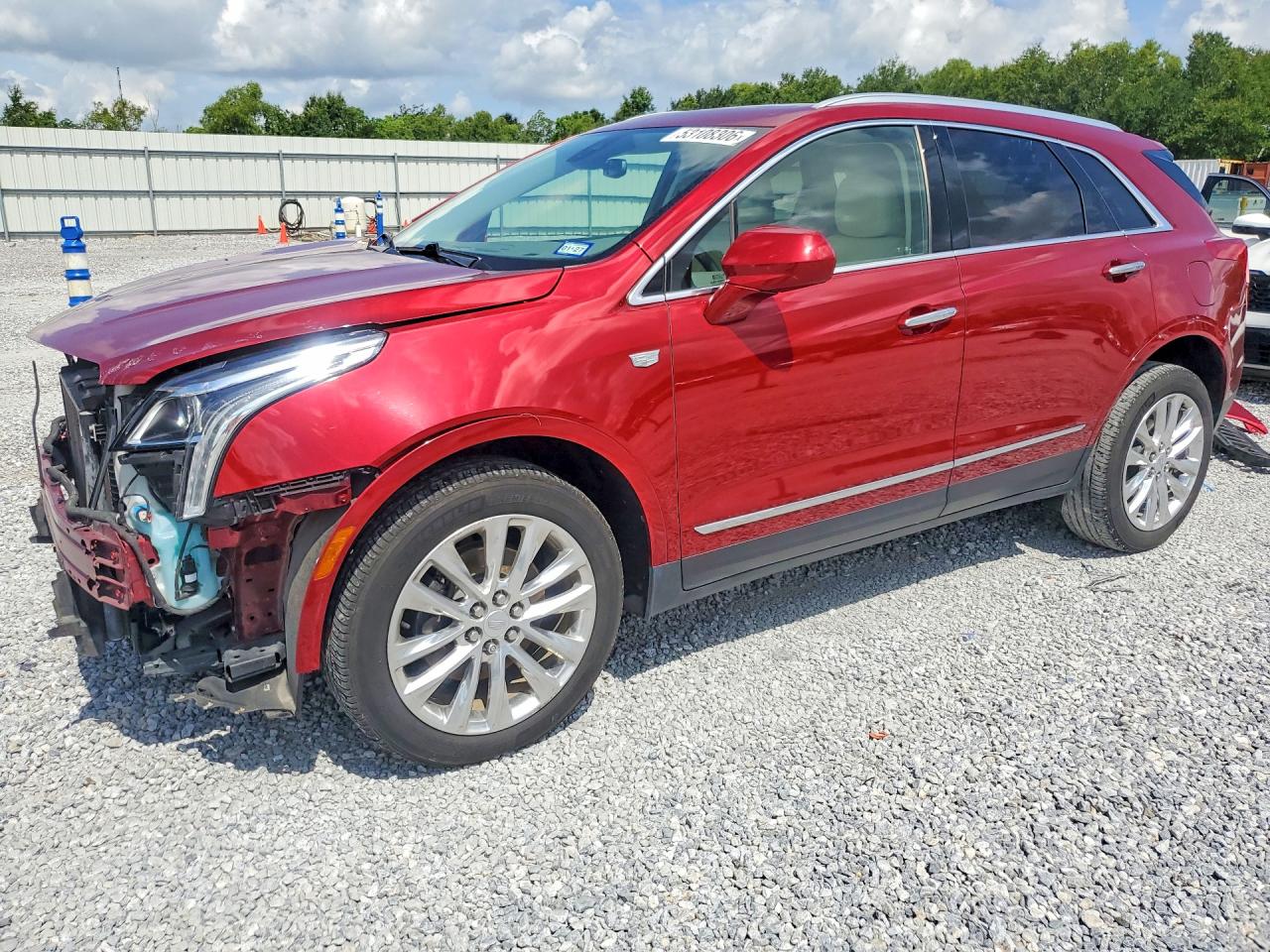 2019 Cadillac XT5 Luxury FWD, VIN 1GYKNCRS7KZ196396 — Front end
