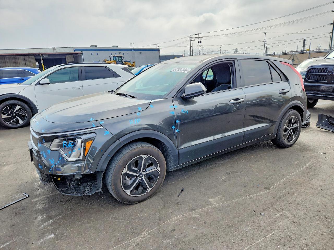 2025 Kia Niro LX, VIN KNDCP3LE7S5255686 — Front end