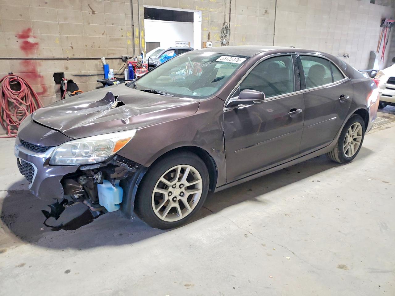 2015 Chevrolet Malibu LT, VIN 1G11C5SL2FF161139 — Front end