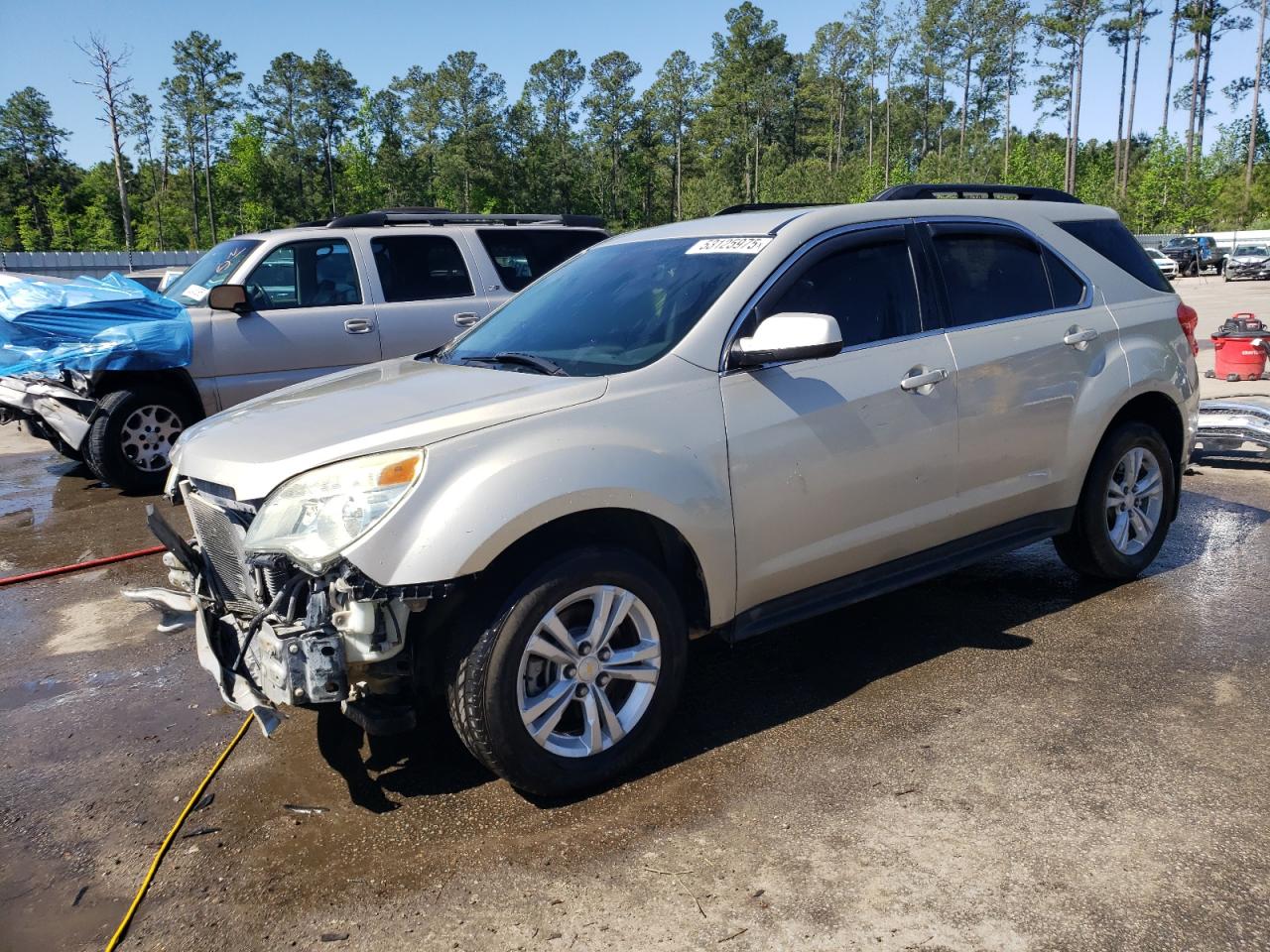 2014 Chevrolet Equinox LT, VIN 2GNFLBE38E6249538 — Front end