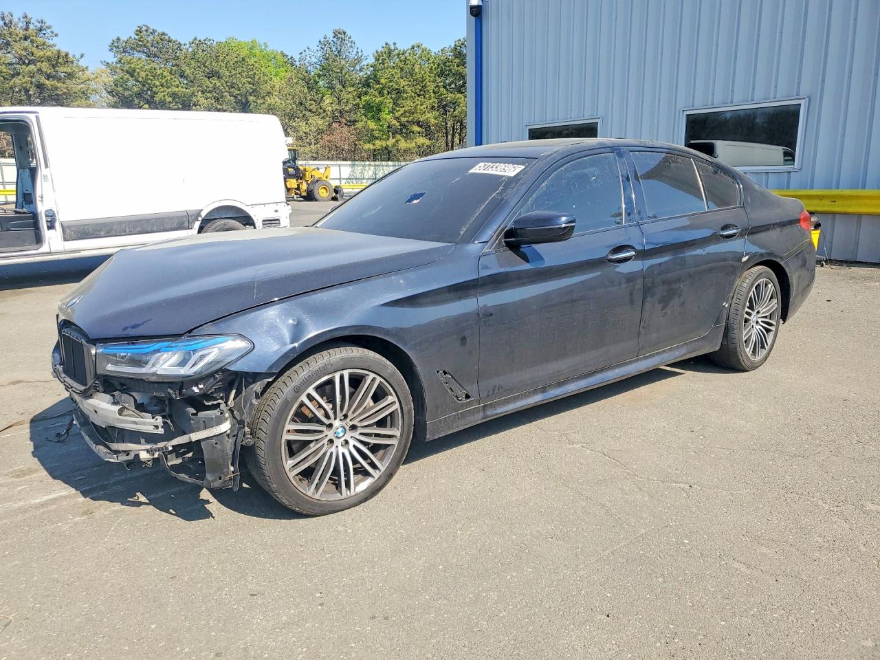 2018 BMW 5 Series 530i xDrive, VIN WBAJA7C57JG907674 — Front end
