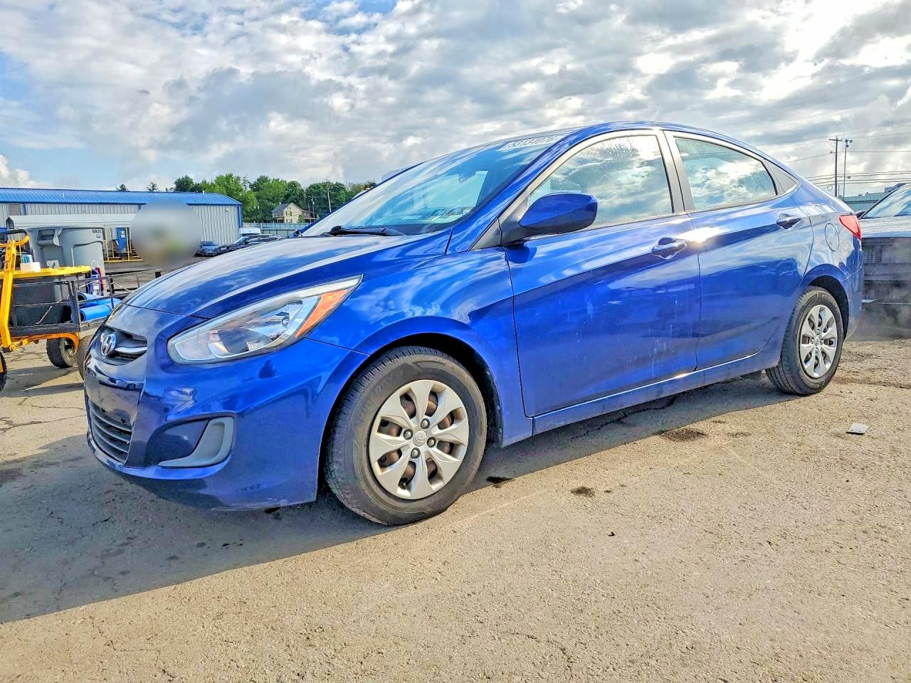 2016 Hyundai Accent SE, VIN KMHCT4AEXGU972936 — Minor dents and scratches