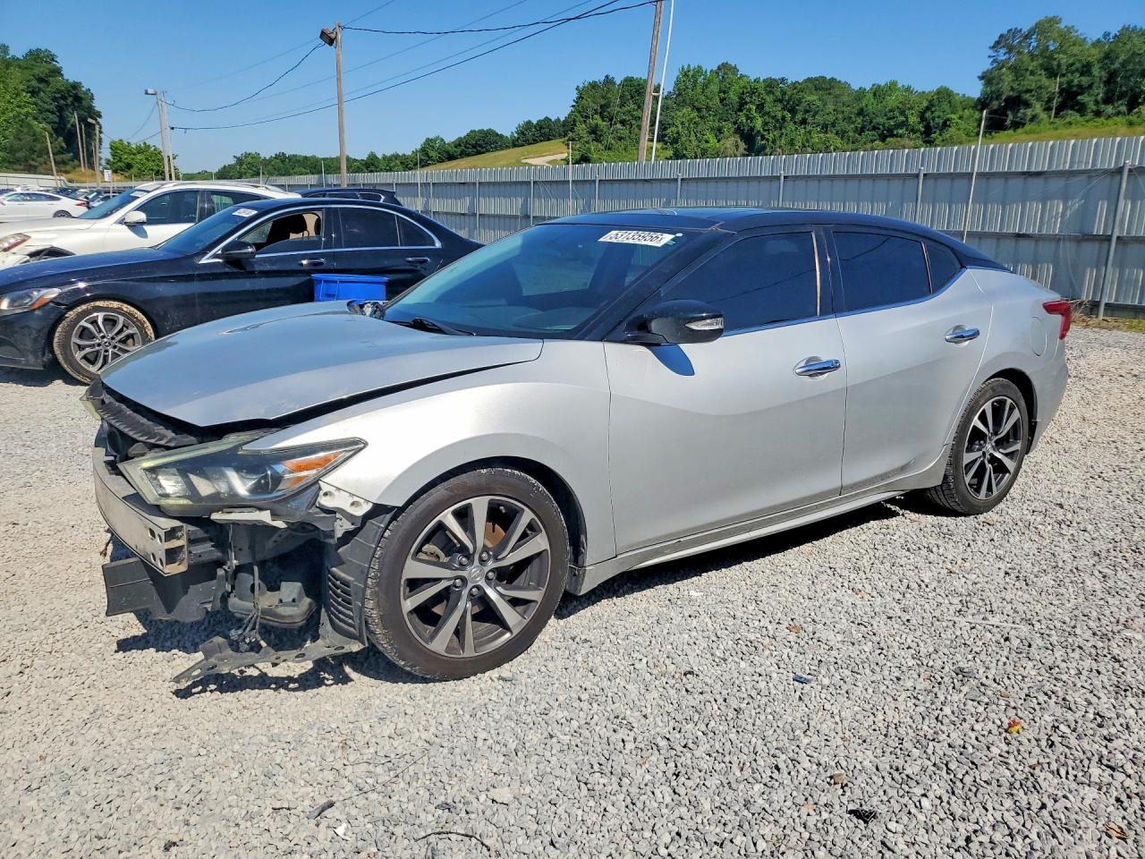 2017 Nissan Maxima SL, VIN 1N4AA6AP8HC373321 — Перед