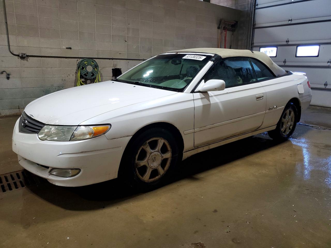 2002 Toyota Solara SE, VIN 2T1FF22PX2C575536 — Rear end