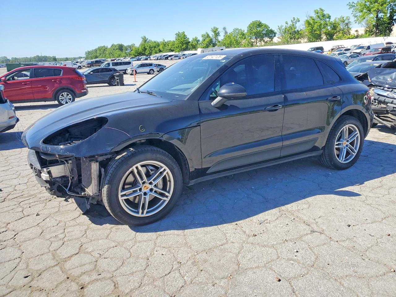 2017 Porsche Macan S, VIN WP1AB2A58HLB19461 — Front end
