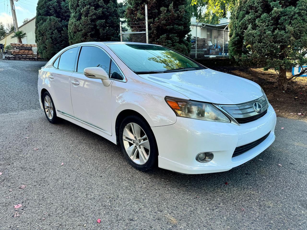 2010 Lexus HS 250h Premium, VIN JTHBB1BA0A2007484 — Auction photo 1 of 4