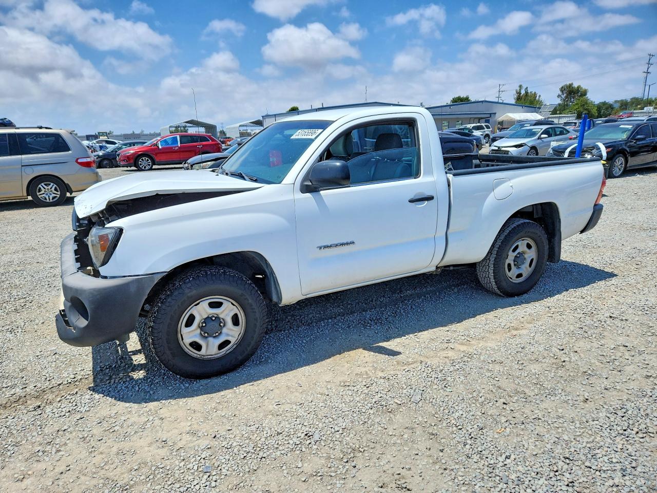 2005 Toyota Tacoma, VIN 5TENX22N75Z105776 — Front end
