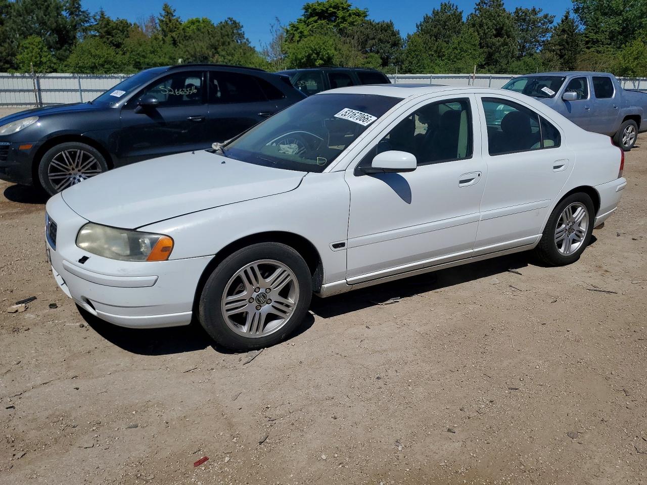 2006 Volvo S60 2.5L Turbo, VIN YV1RS592162509394 — Бок