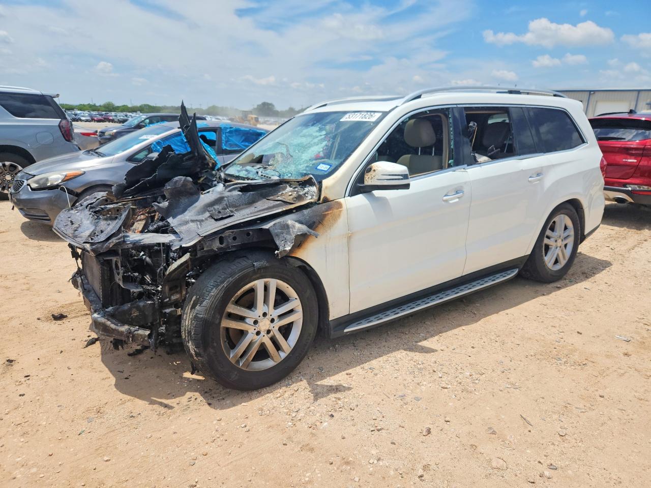 2015 Mercedes-Benz GL 450, VIN 4JGDF6EEXFA494339 — Engine fire