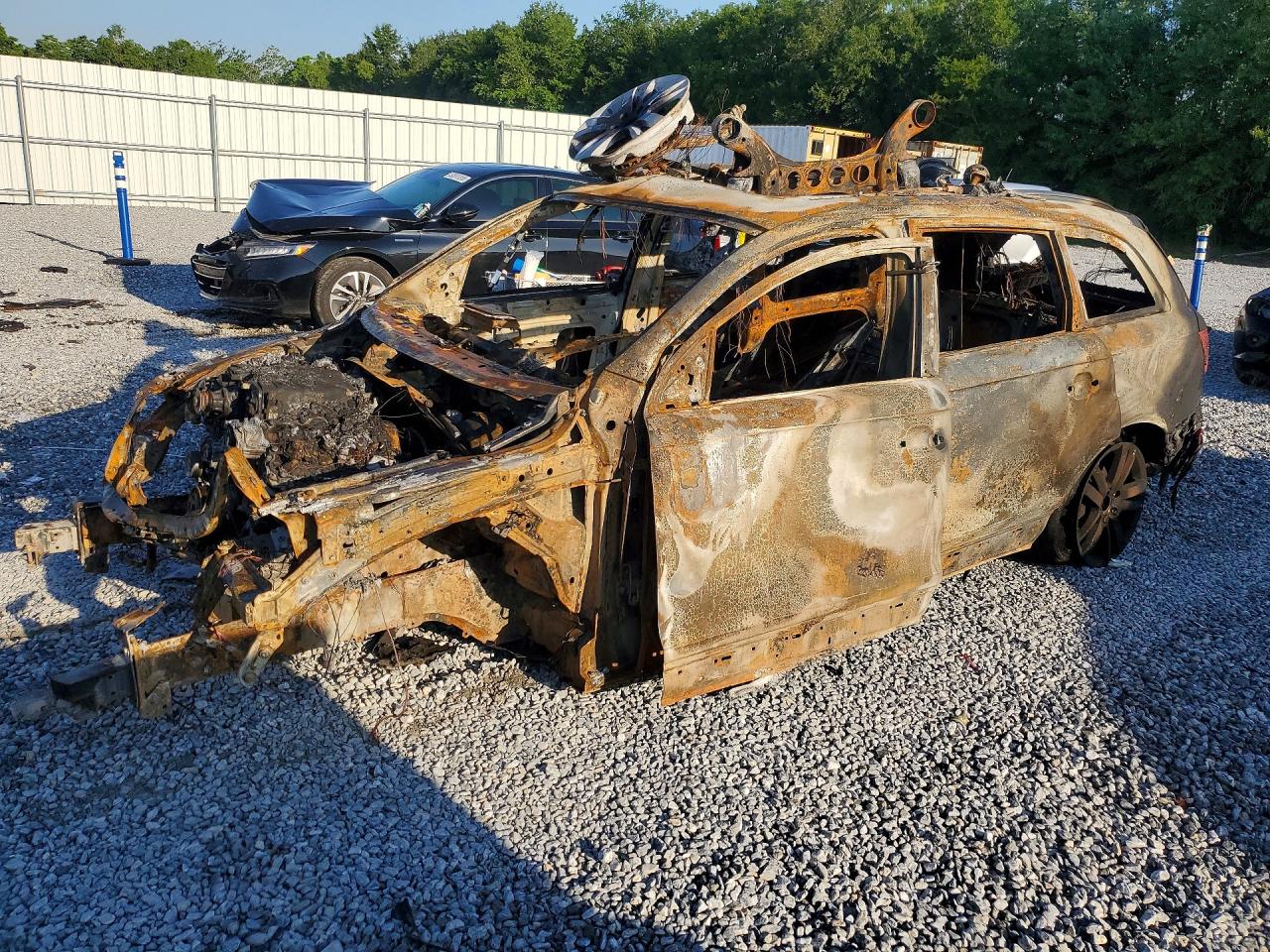 2013 Audi Q7 Premium Plus, VIN WA1LGAFE1DD011146 — Burn