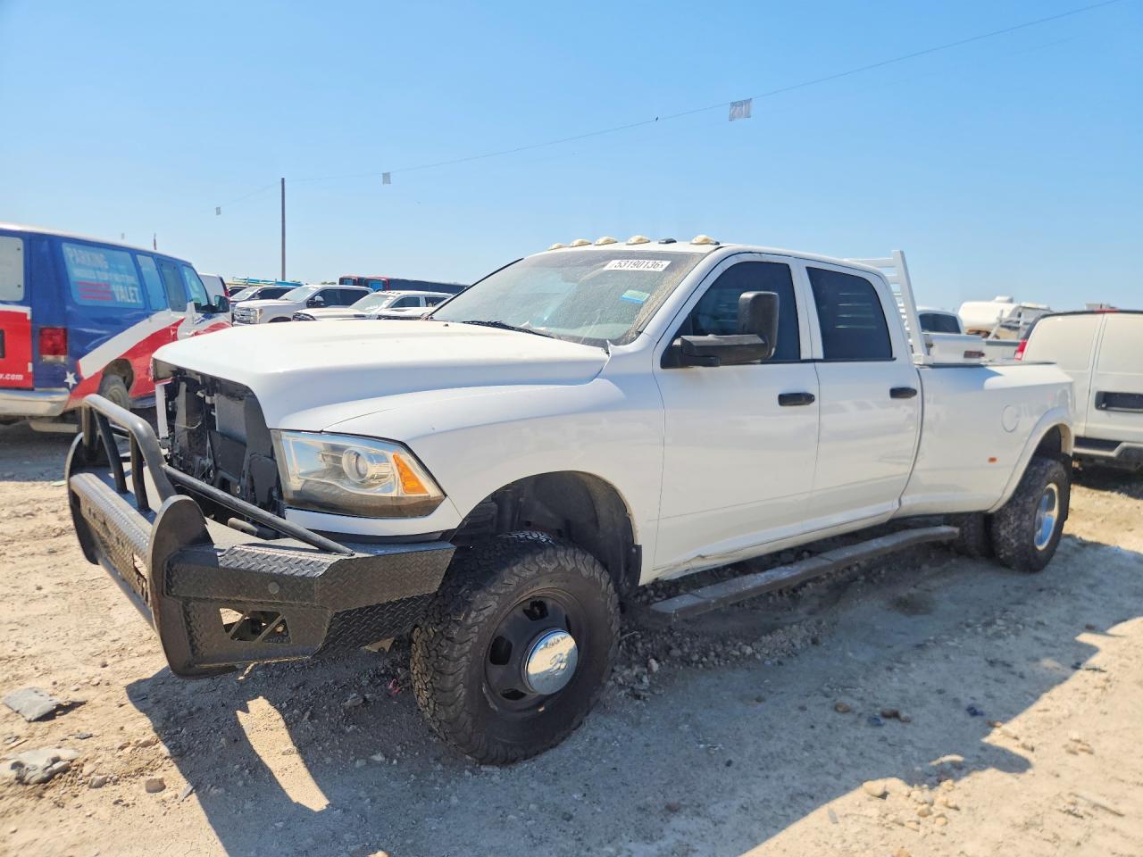 2014 Ram 3500 Tradesman, VIN 3C63RRGJ6EG255820 — Front end
