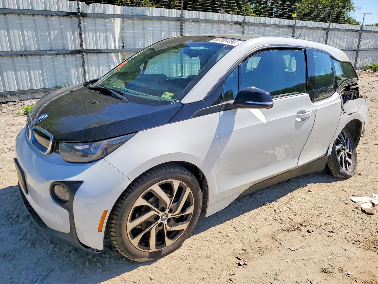 2016 BMW i3, VIN WBY1Z2C50GV556737 — Зад